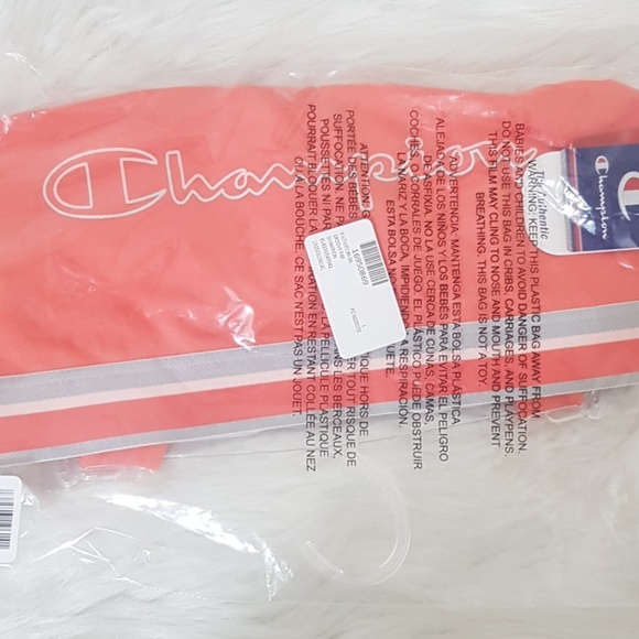 Authentic Champion Logo Racerback Sports Bra NWT - Picture 3 of 6